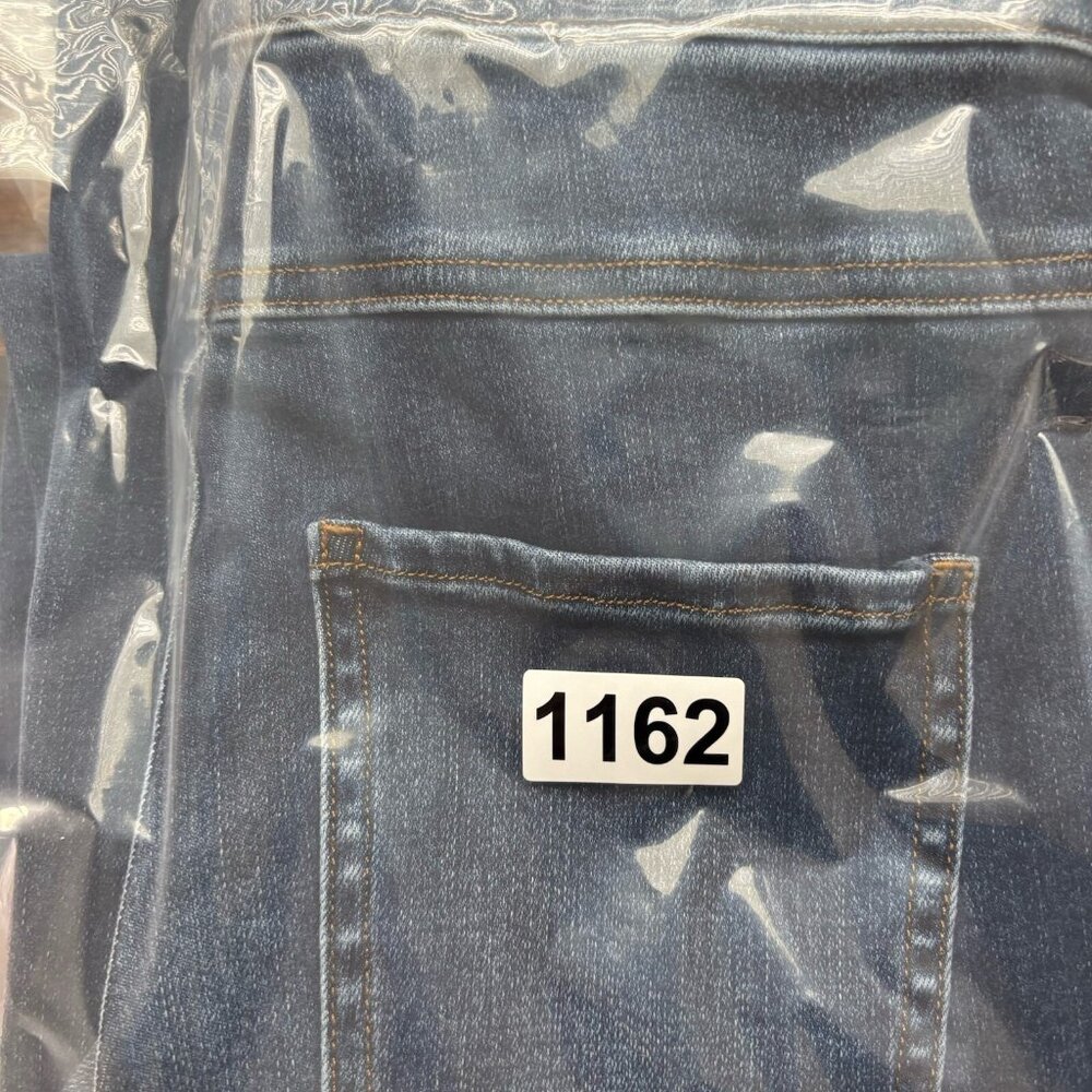 Spanx Pull On Straight Jeans Dark Wash Raw Hem Women’s Size Small - Picture 11 of 11
